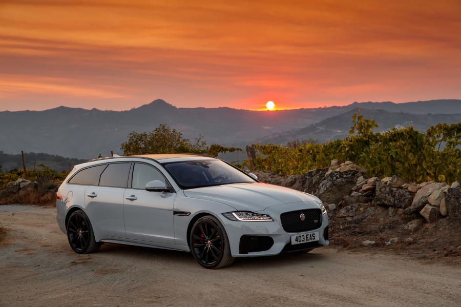  Jaguar XF S Sportbrake 2017 года  (WW) (фото 56 из 67)